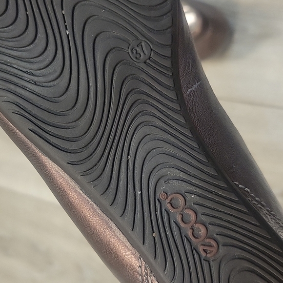 Ecco Brown Metallic Ballet Flats with Buckle Detail Size 37 (6/6 1/2) - Picture 6 of 6